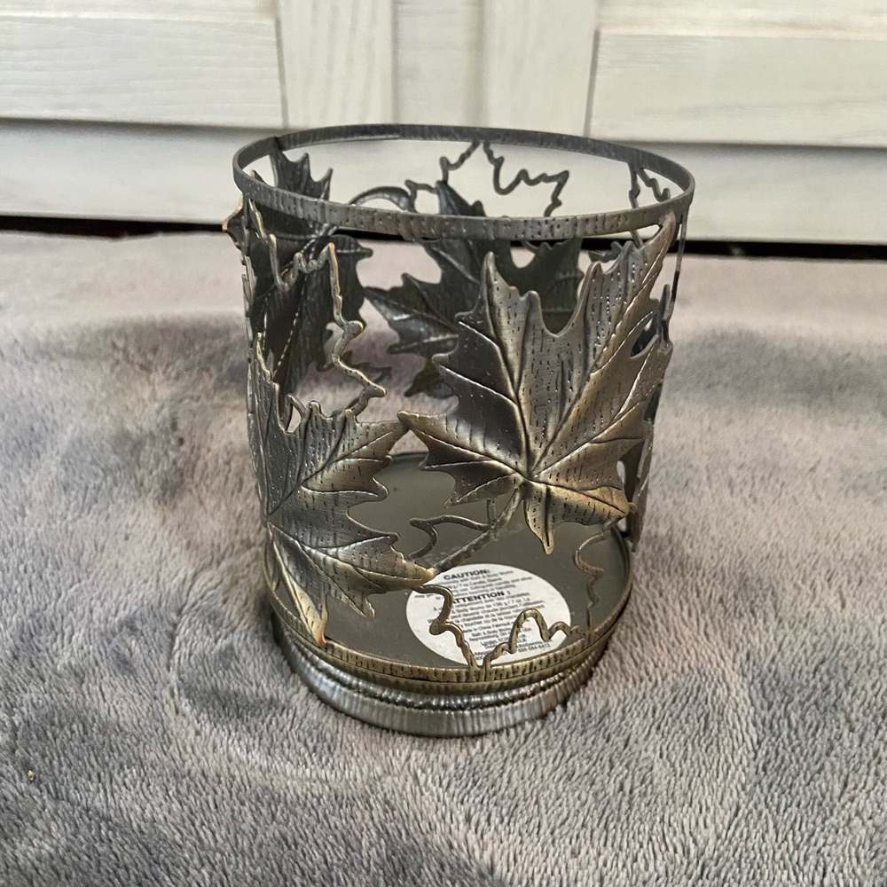 Bath & Body Works Metal Leaf Single Wick Candle Holder